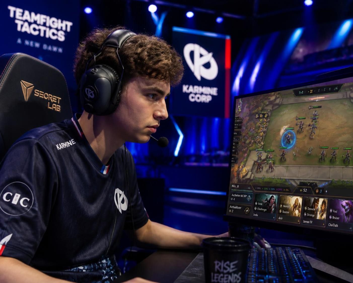 discover how rising french esports star 'gobosteur' prepares to make a mark at the esports world cup 2026, aiming to rise through the ranks in teamfight tactics.