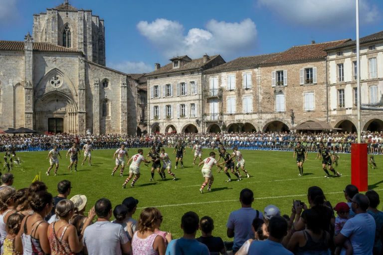 discover the historic debut of rugby league in the bastide of villeneuve-sur-lot, marking a new chapter for this thrilling sport in a unique and vibrant setting.